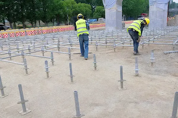 Installation of Disc Scaffolding